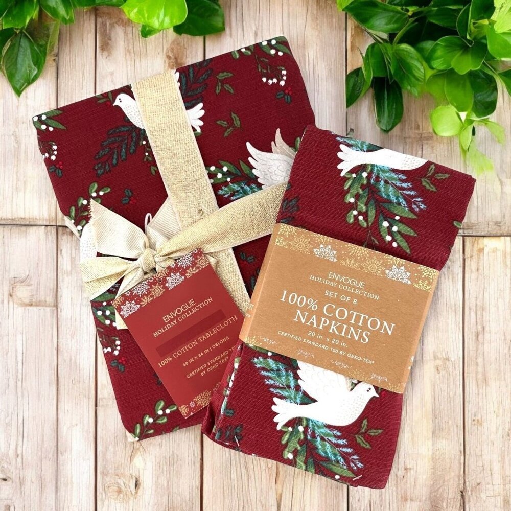NEW Envogue Holiday Collection Tablecloth Napkins Christmas Dove 60 x 84 Oblong